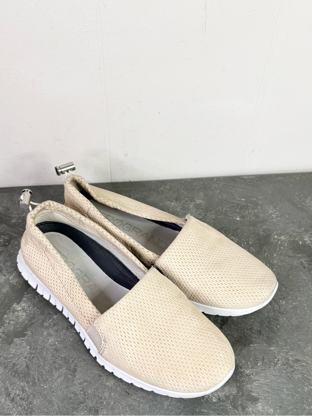 Cole Haan Women's Zerogrand A-Line loafers light tan white size 6.5 slip on